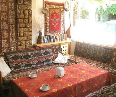 호스텔 Artemis Yoruk