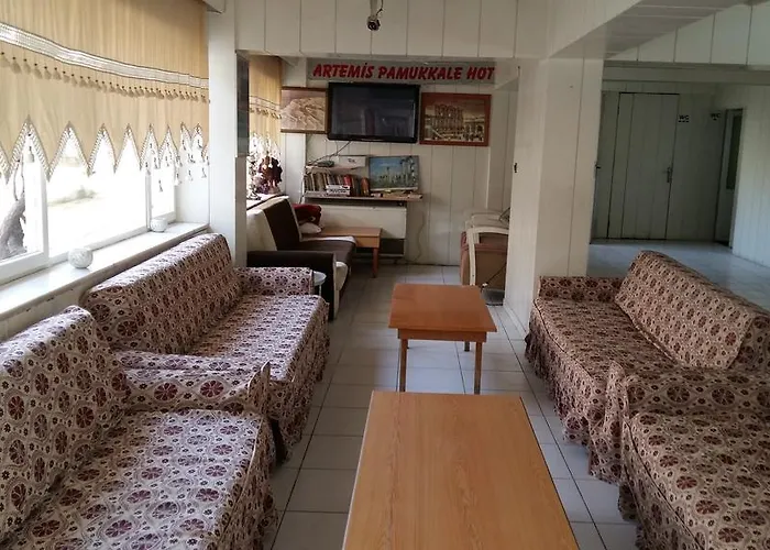 Hostel Artemis Yoruk